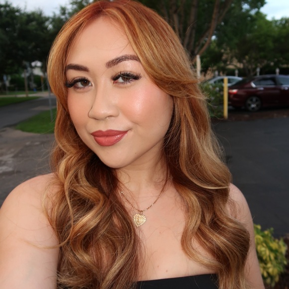 Welcome to my closet! ☺️👚👗 - Picture 1 of 1